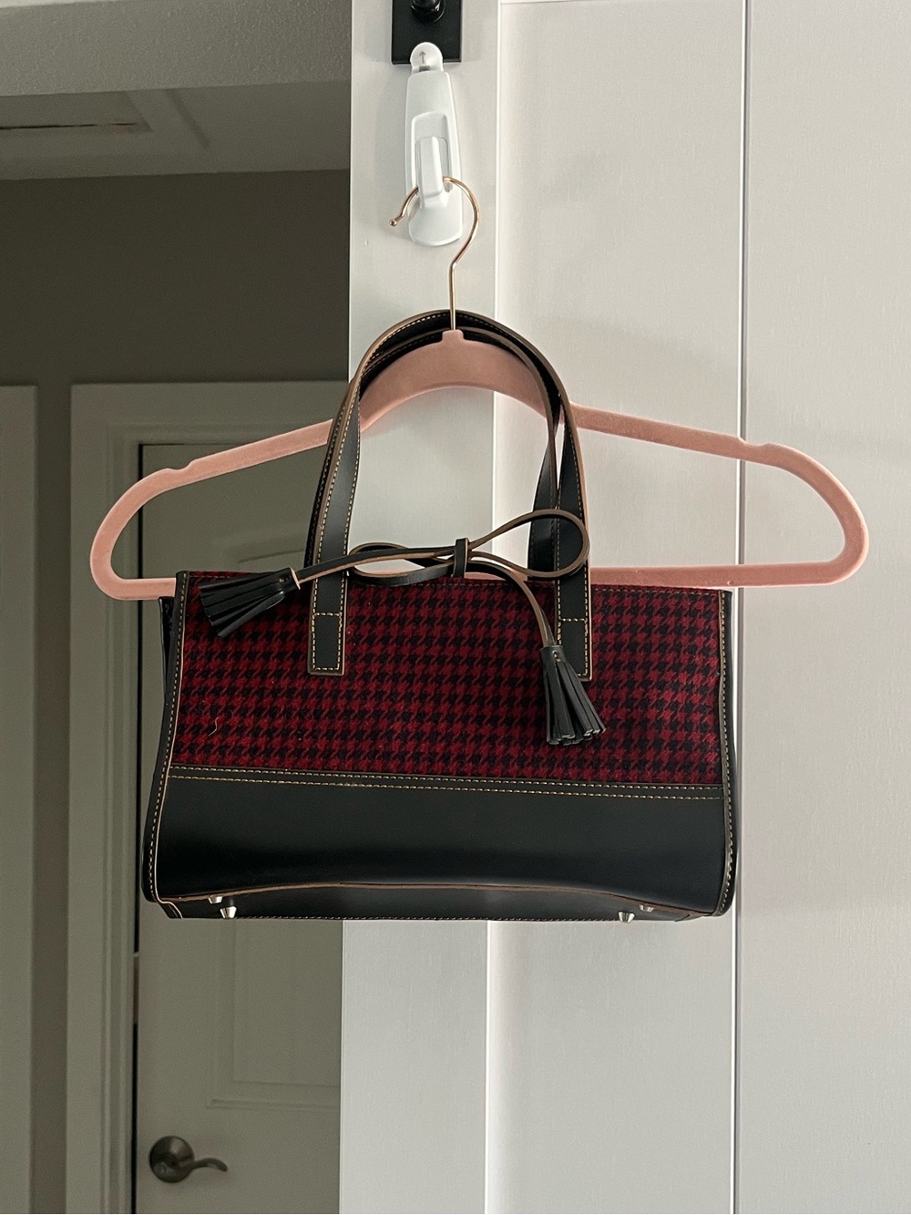 Maxx New York Handbag